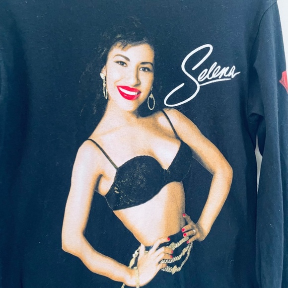 Selena Long sleeve black shirt with roses - Picture 2 of 6